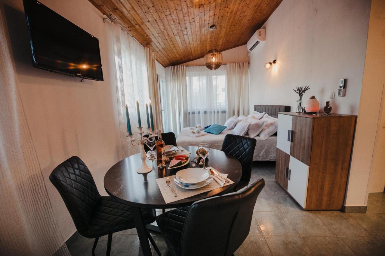 שיבניק Studio Apartmant Tonka מראה חיצוני תמונה